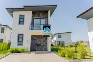 4bdrm Maisonette in Ole Kasasi for sale