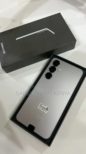 New Samsung Galaxy S25 256 GB Gray