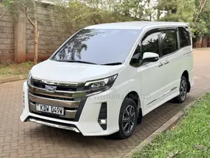Toyota Noah 2018 White
