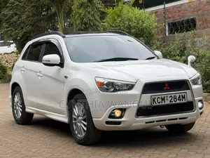 Mitsubishi RVR 2010 White