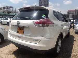 Nissan X-Trail 2016 White