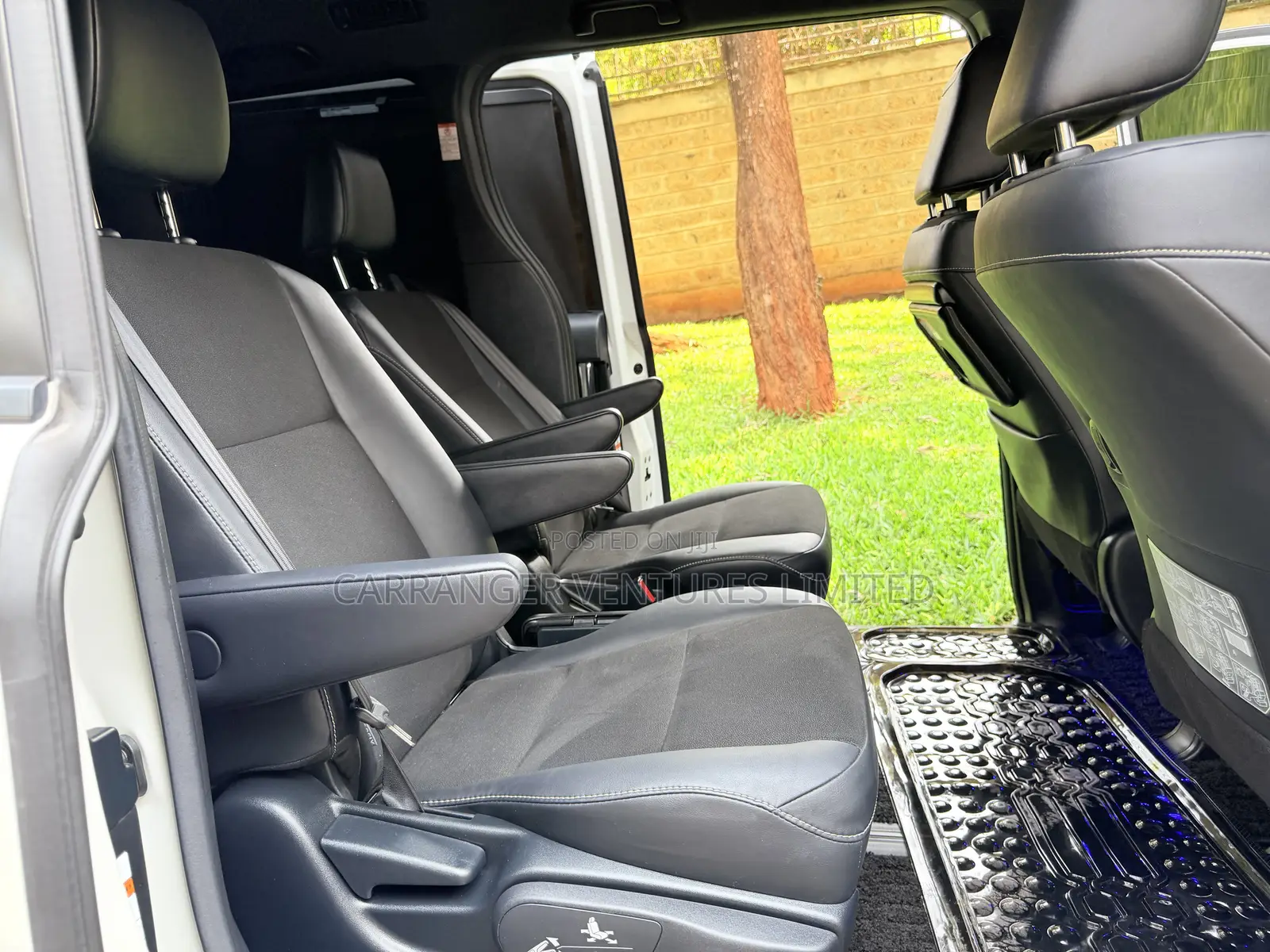 Toyota Noah 2018 White