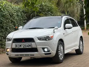 Mitsubishi RVR 2010 White
