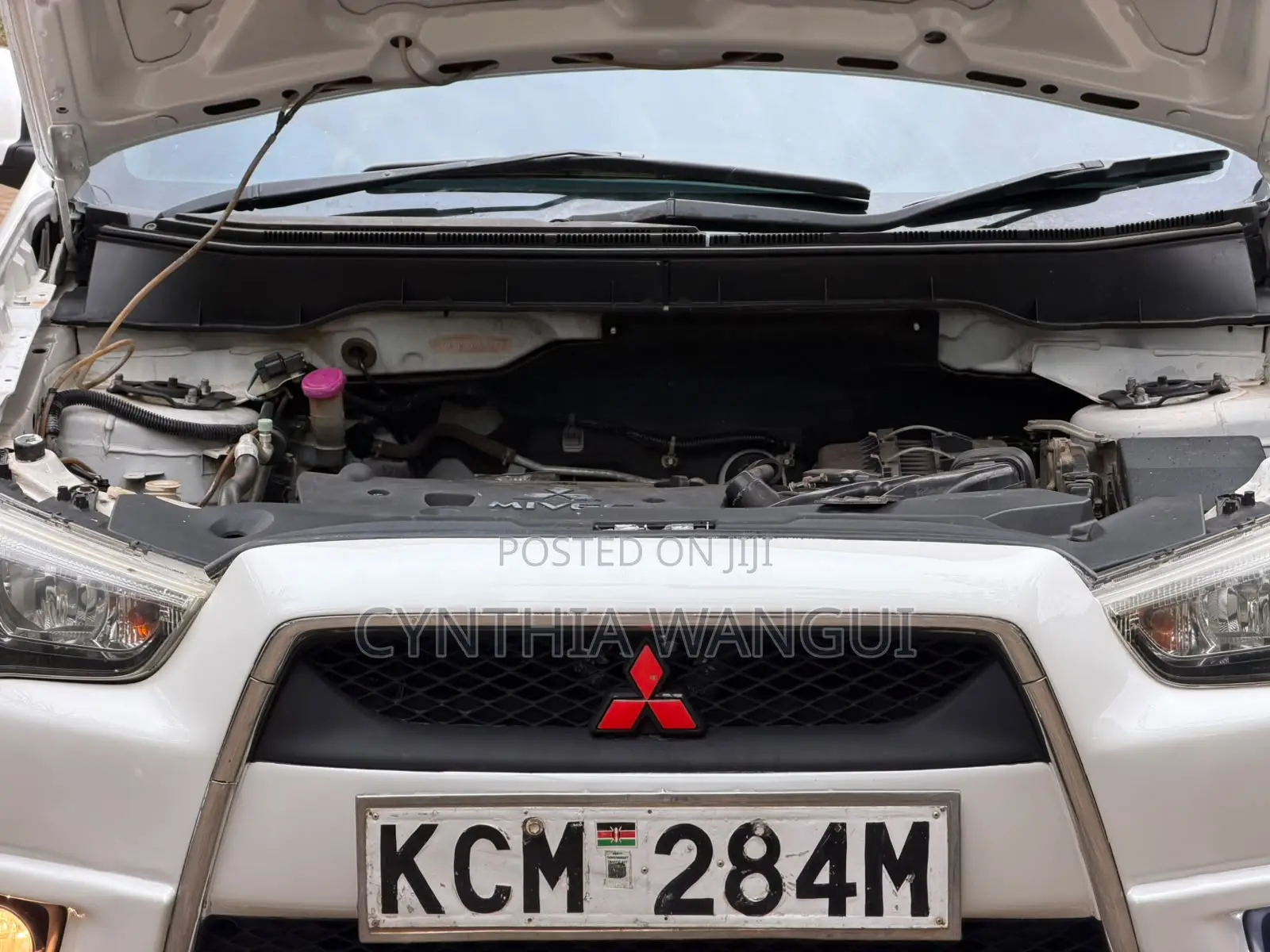 Mitsubishi RVR 2010 White