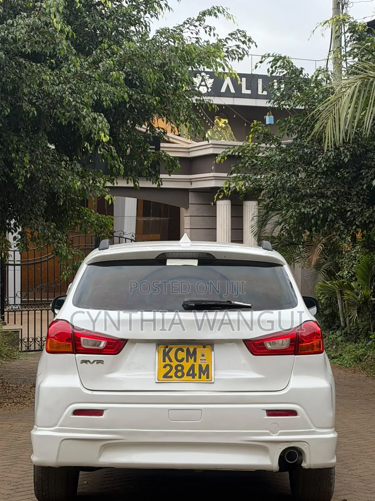 Mitsubishi RVR 2010 White