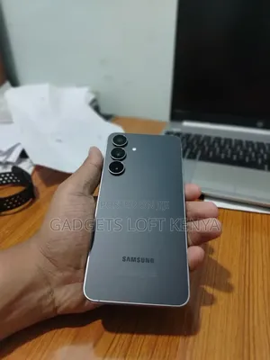 New Samsung Galaxy S25 FE 256 GB Black