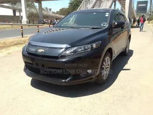 Toyota Harrier 2.0 2017 Black