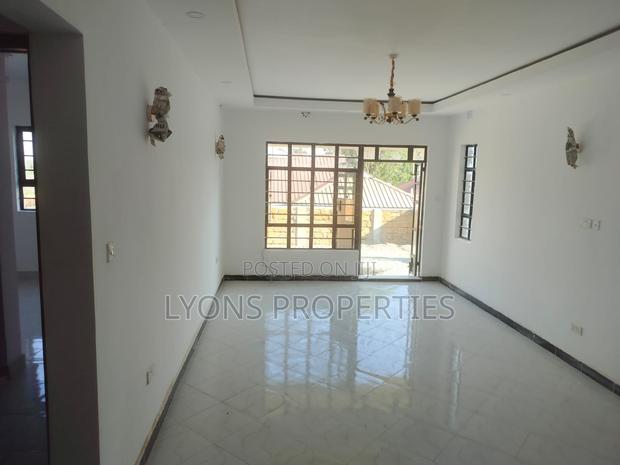 3bdrm Bungalow in Nkoroi for sale - thumbnail 2