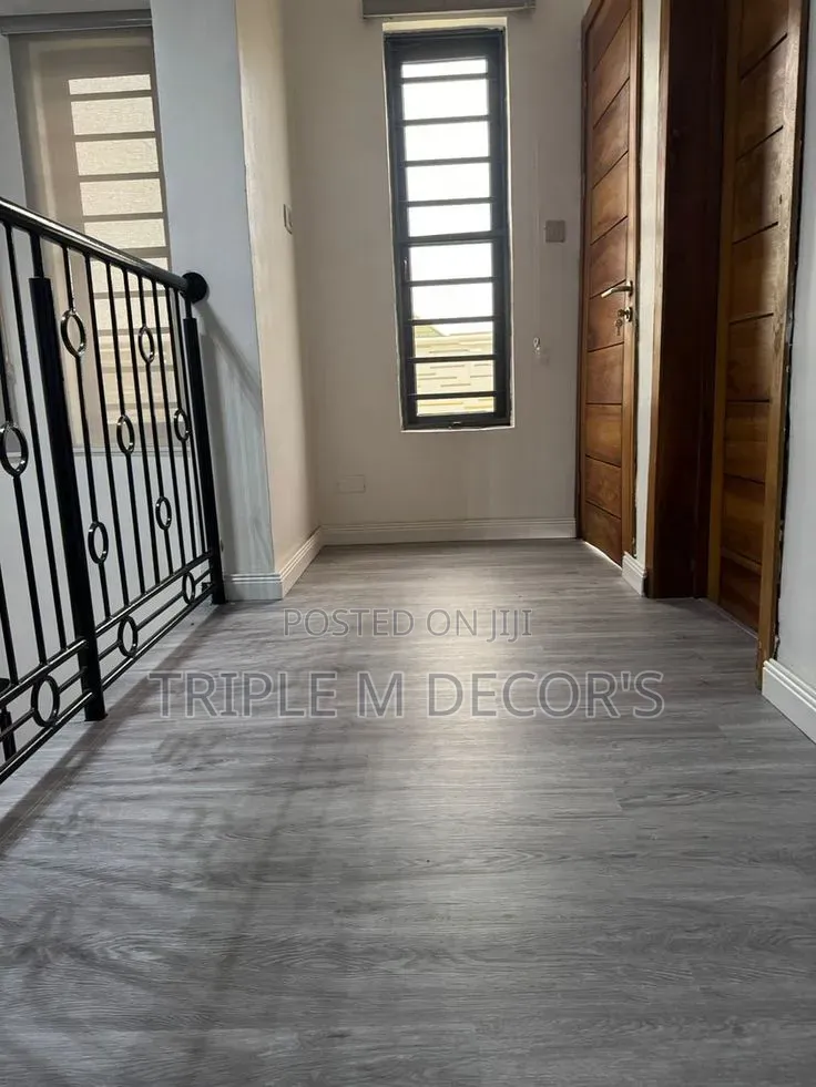 High Quality Click-Lock SPC Flooring