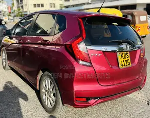 Honda Fit 2017 Pink