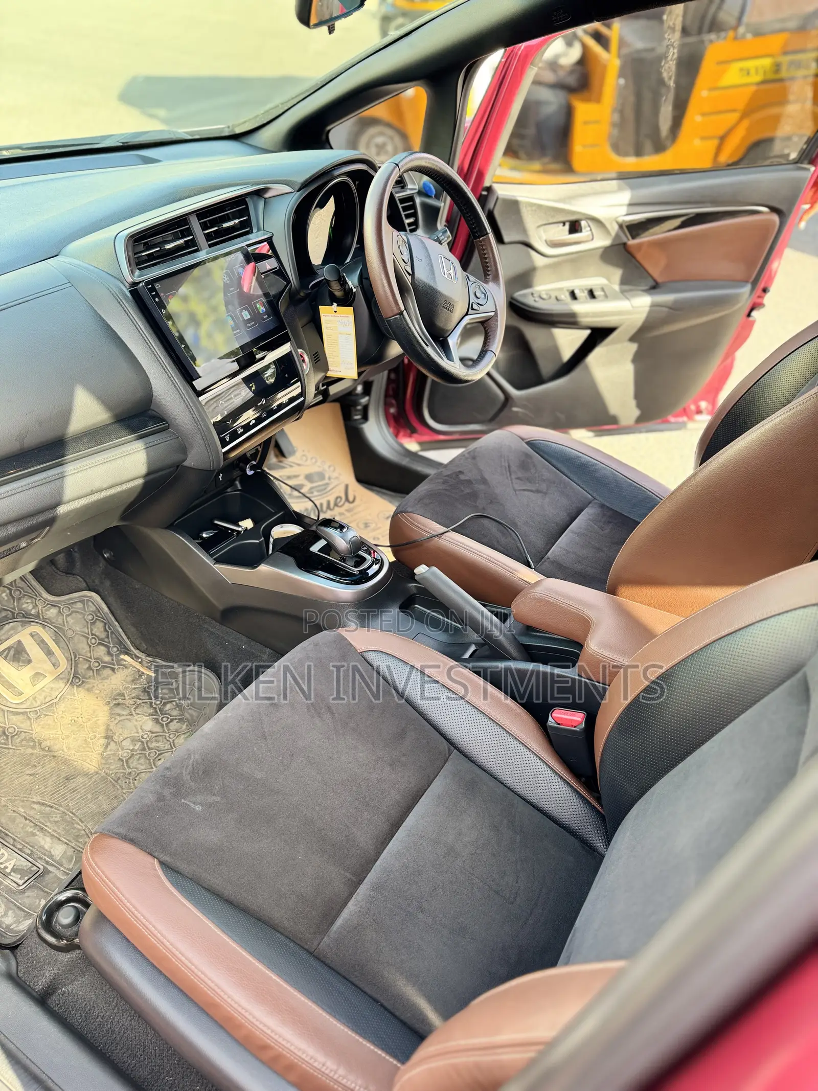 Honda Fit 2017 Pink