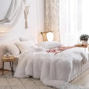 Soft Fluffy White Plush Fabric Duvet