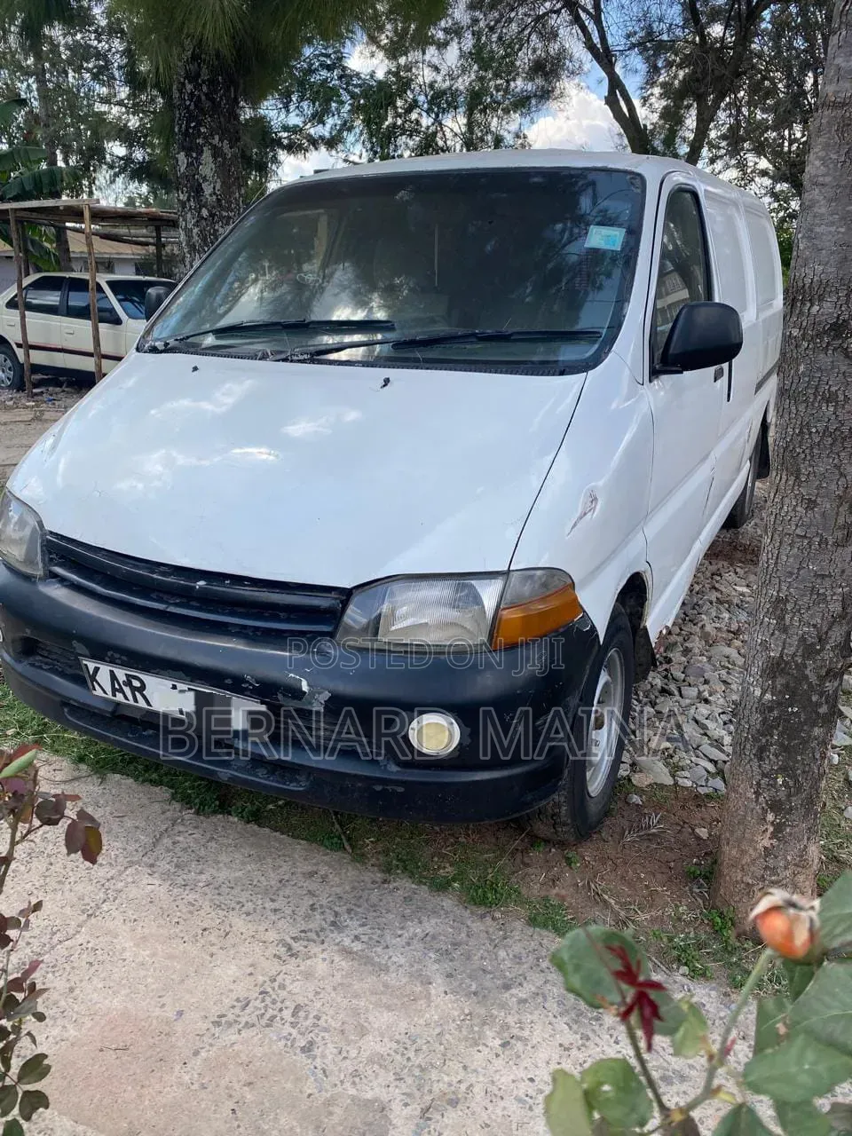 Toyota HiAce 1997 White