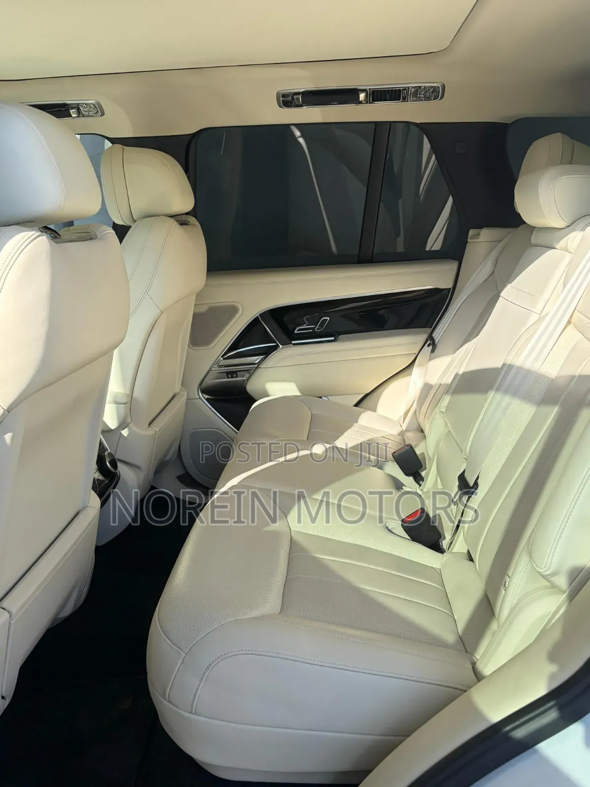 Land Rover Range Rover Vogue 2023 White