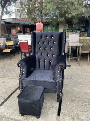 Pedicure Chair and Manicure