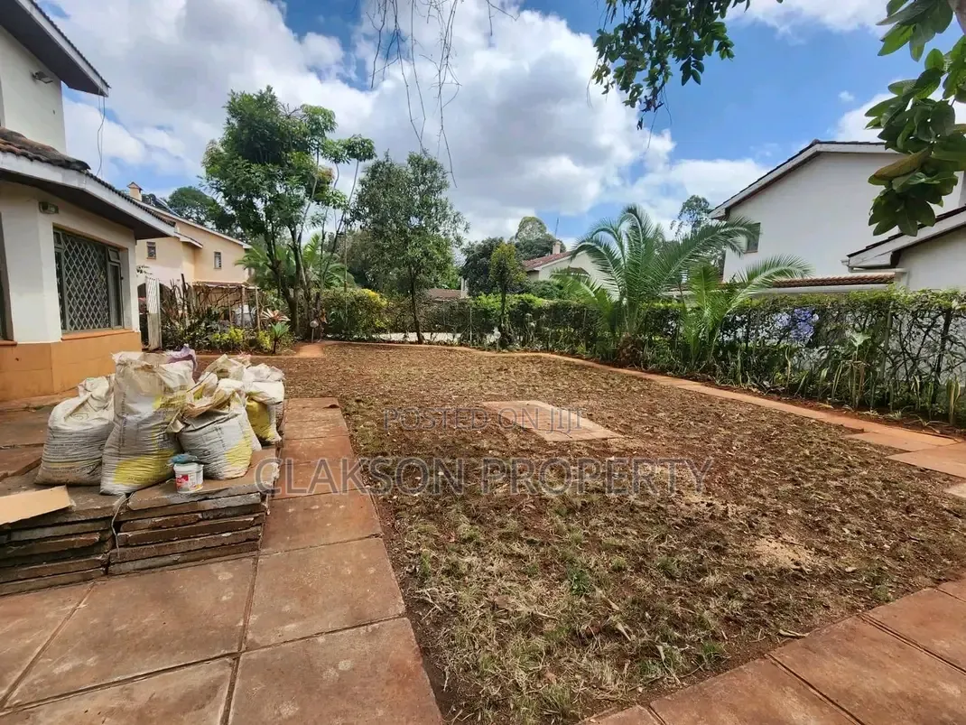 4bdrm Apartment in Lavington, Muthangari for rent