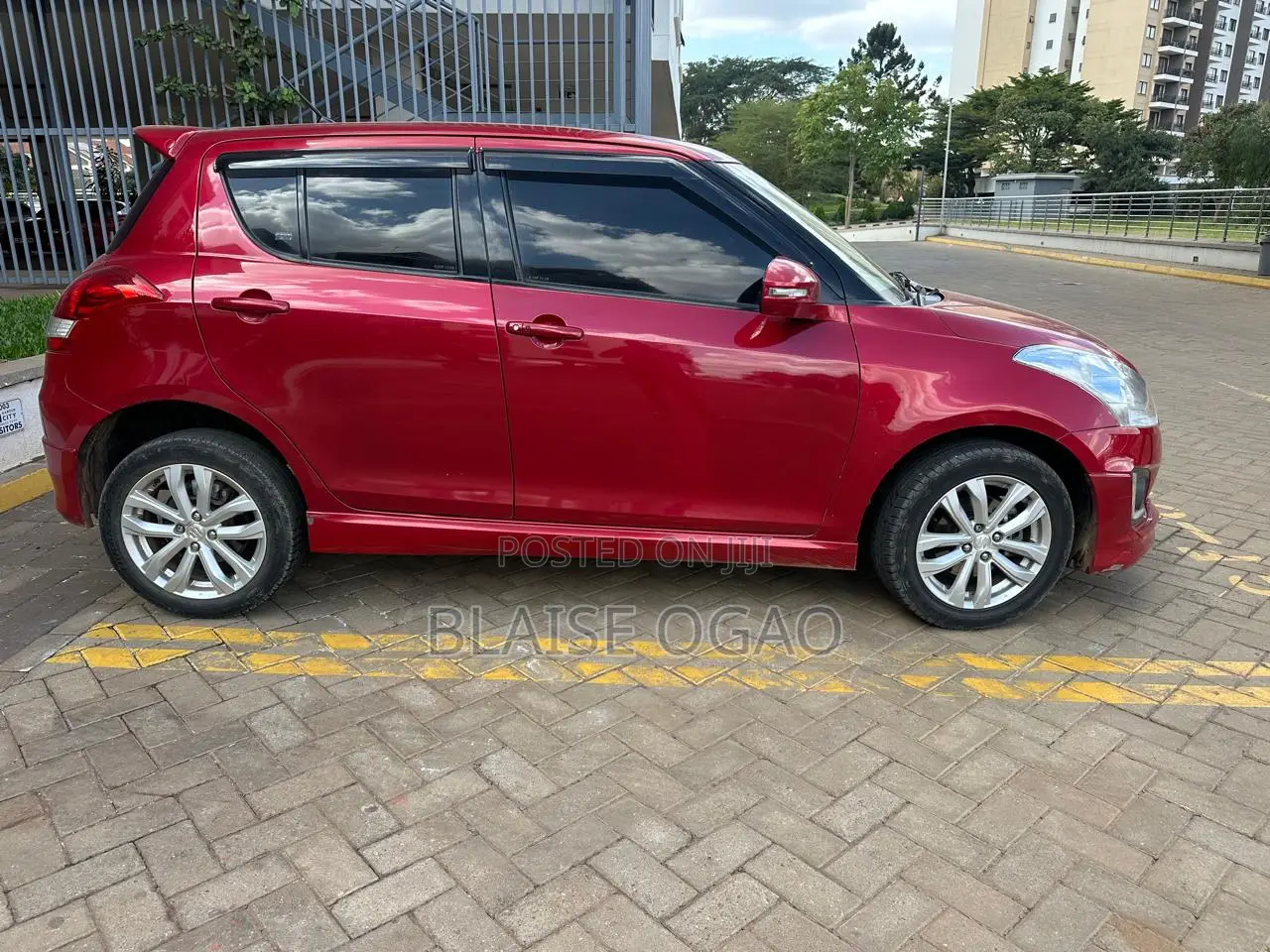 Suzuki Swift 2016 Red
