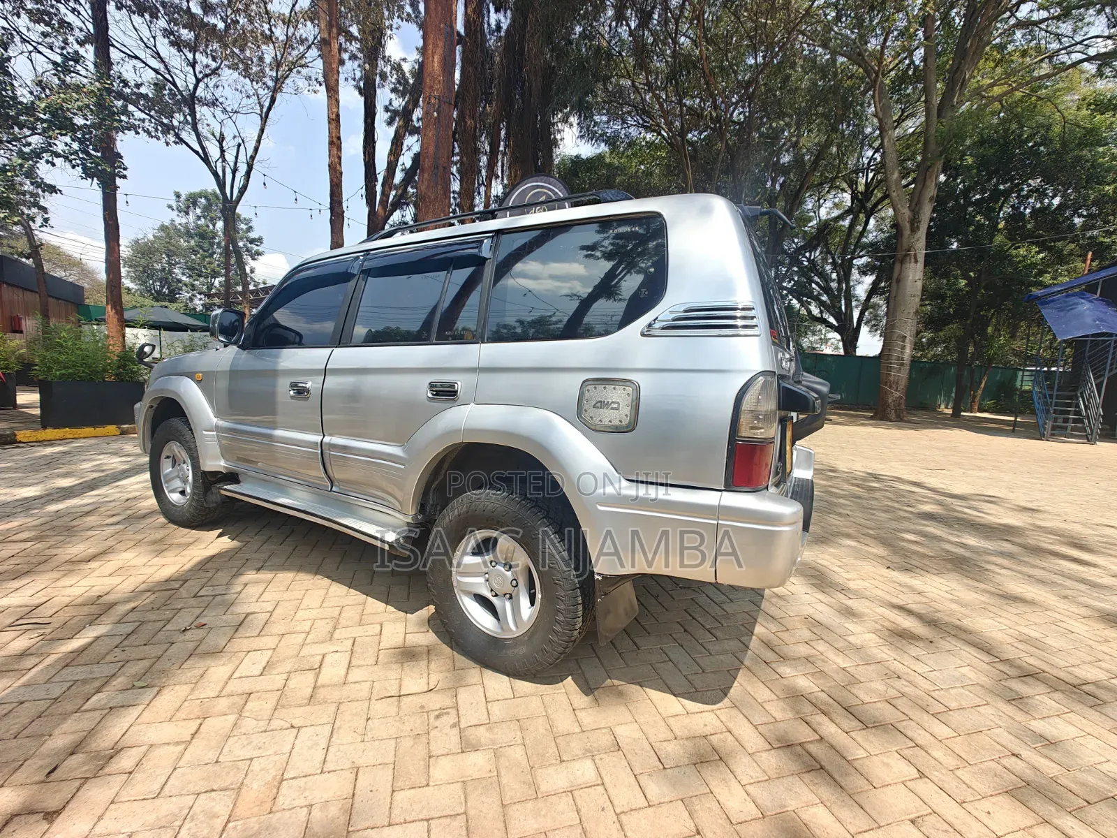 Toyota Land Cruiser 2001 Silver