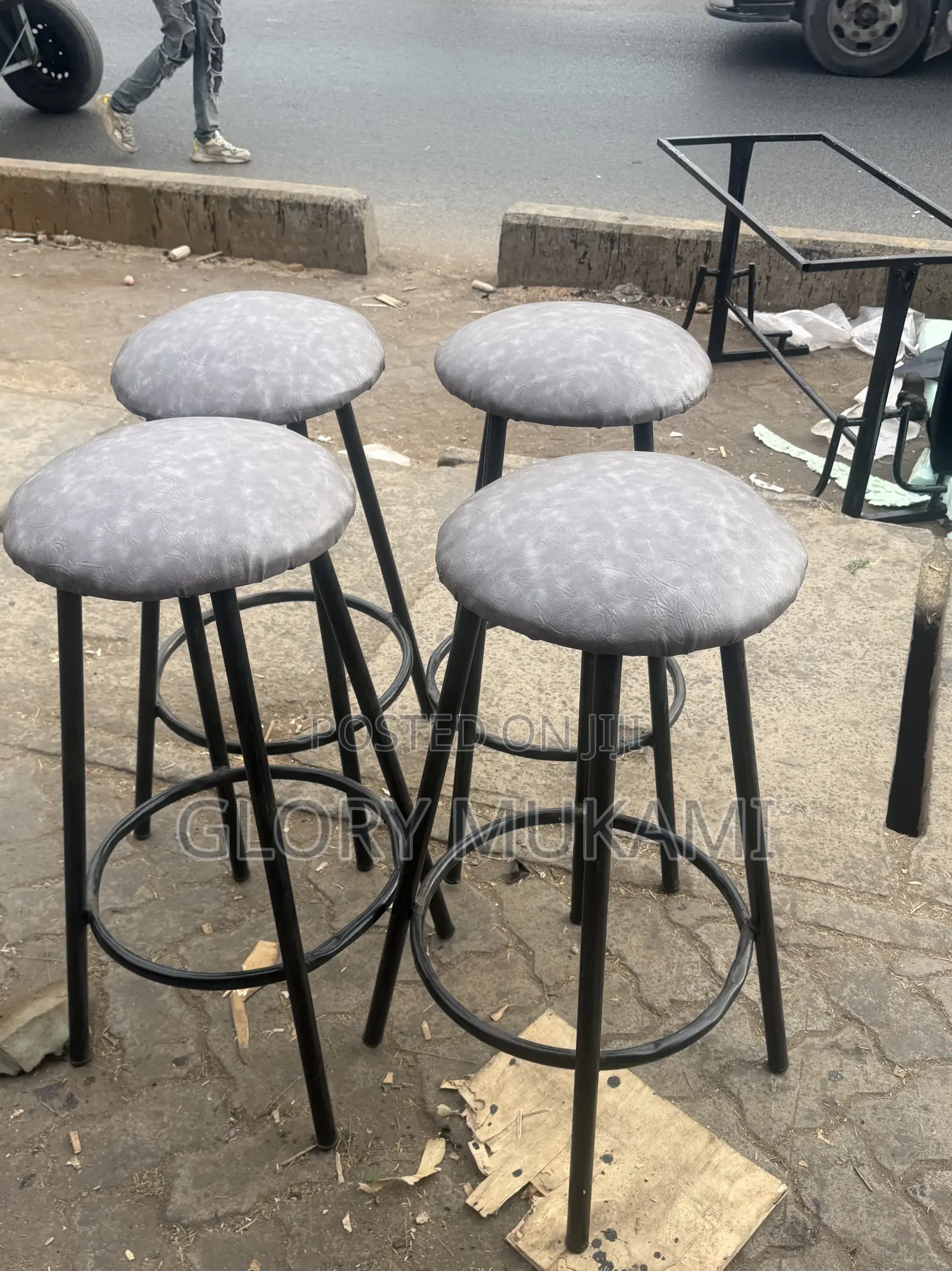 Backless Bar Stools