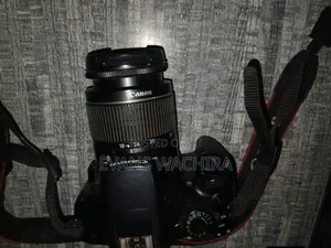 Canon Eos 1300