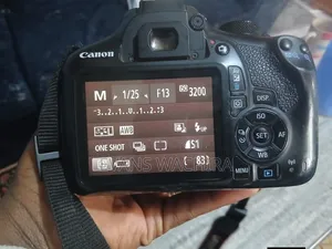Canon Eos 1300