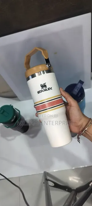 900ml Stanley Up Handle Stainless Steel Tumbler Water Bottle