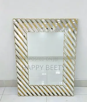 *Linear Design Decorative Wall Mirror – Gold Silver Finish*