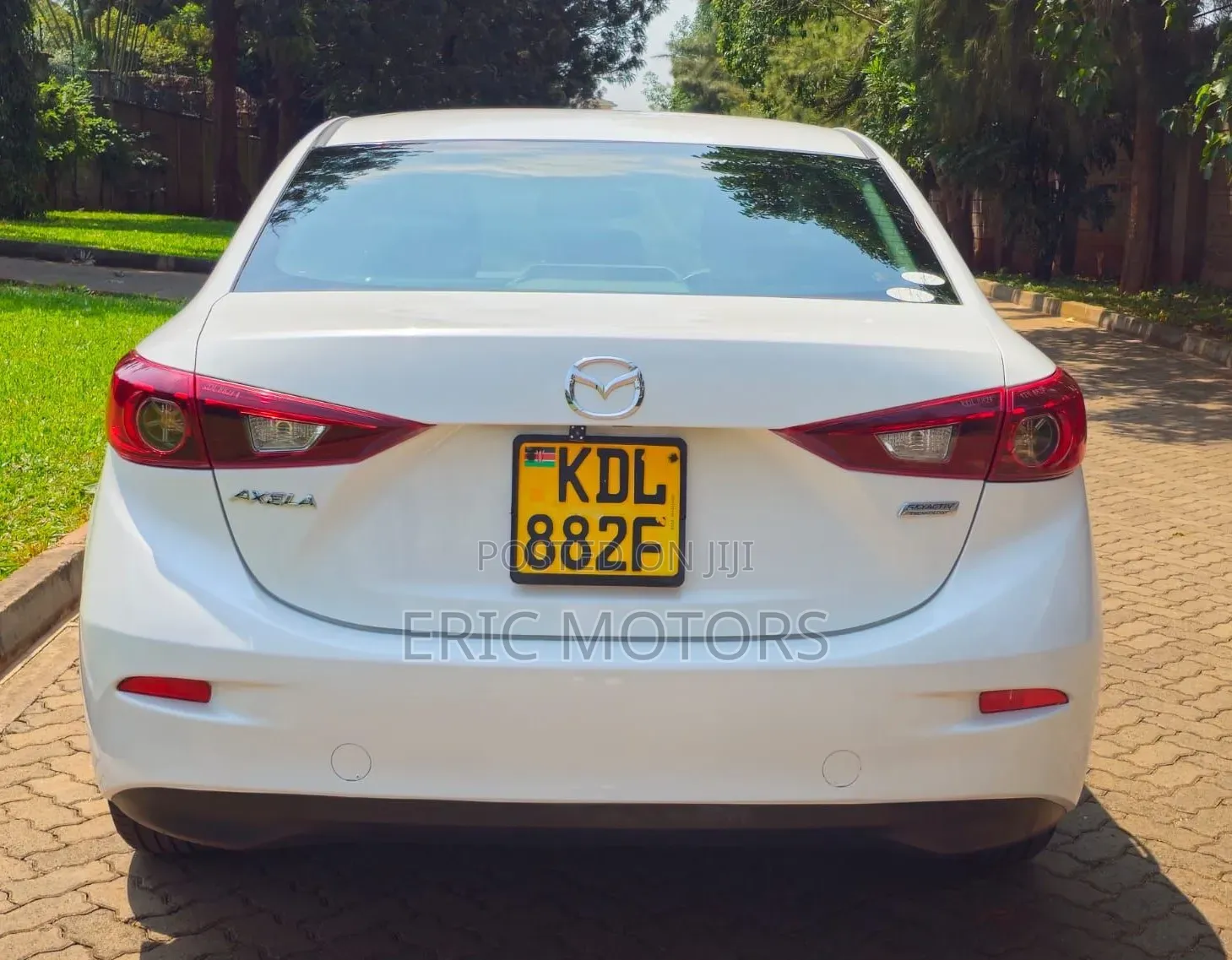 Mazda Axela 2015 White