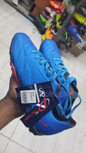Action Trainersblue