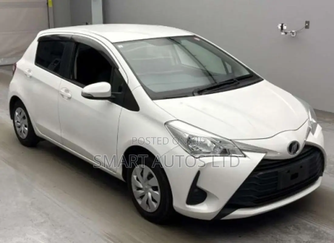Toyota Vitz 2019 Off white