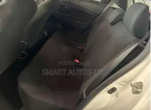 Toyota Vitz 2019 Off white