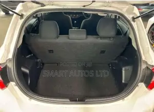 Toyota Vitz 2019 Off white