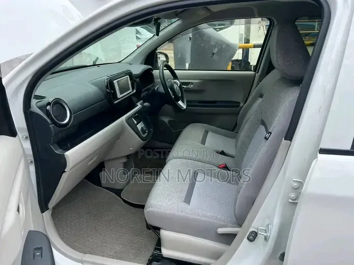 Toyota Passo 2019 White