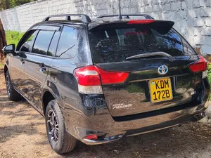 Toyota Corolla Fielder 2016