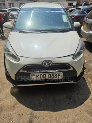 Toyota Sienta 2017 White
