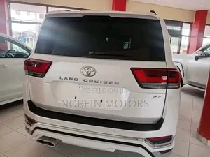 Toyota Land Cruiser 2023 White