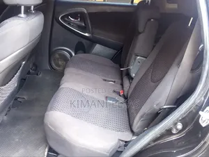 Toyota Vanguard 2011 Black