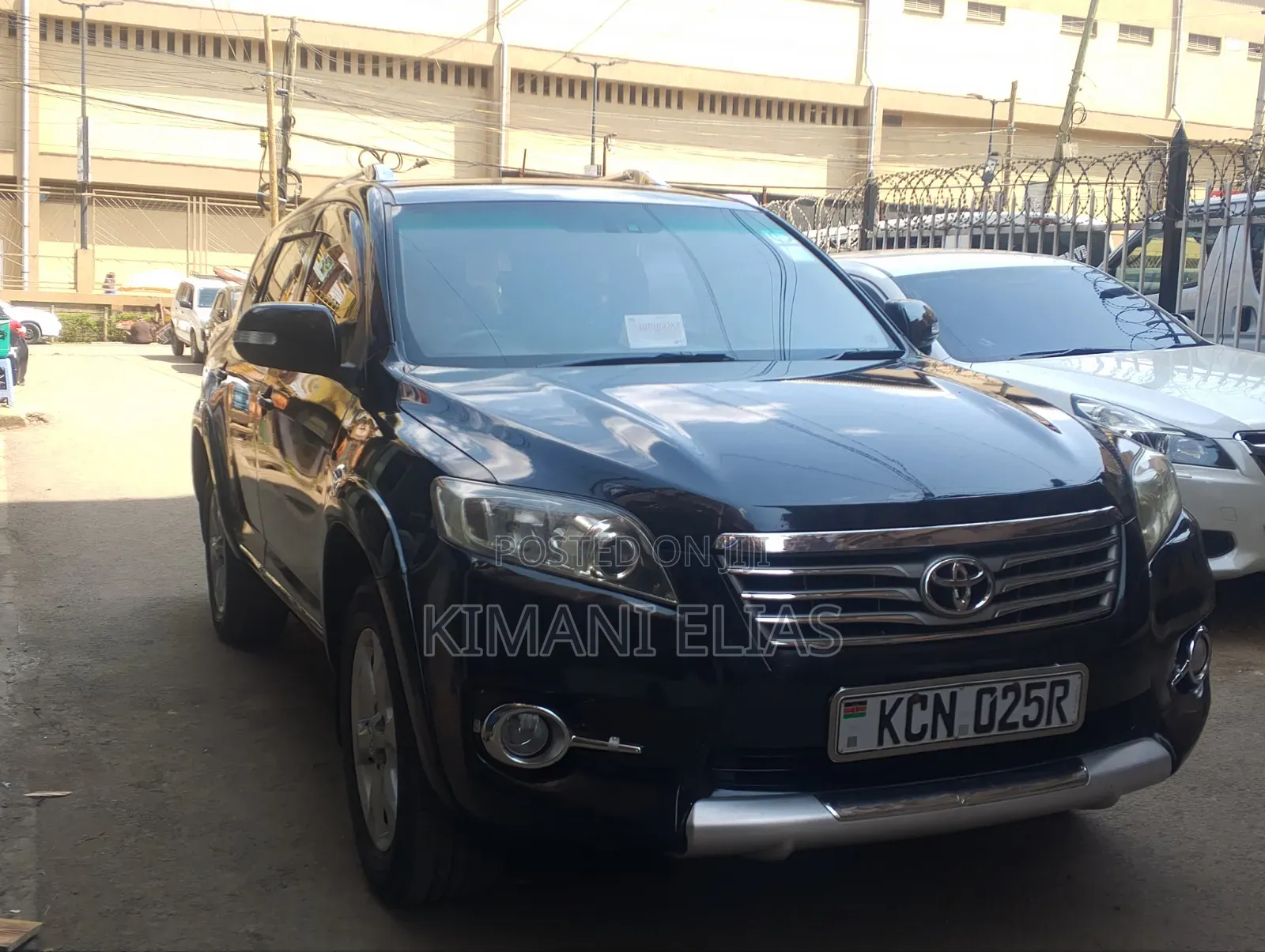 Toyota Vanguard 2011 Black