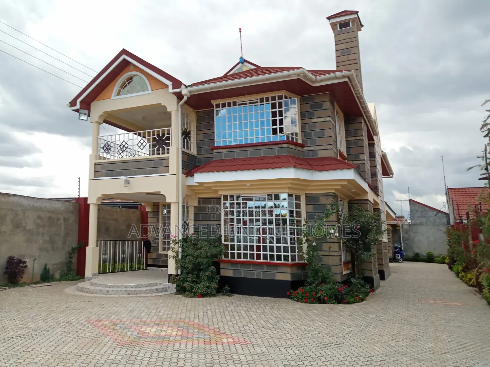 4bdrm Mansion in Blankets Estate for sale