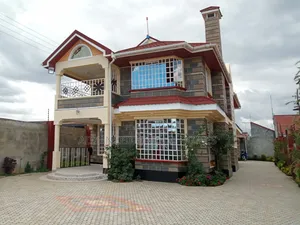 4bdrm Mansion in Blankets Estate for sale