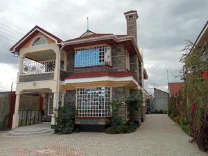 4bdrm Mansion in Blankets Estate for sale