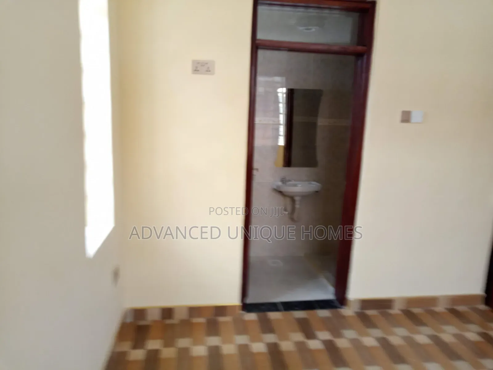 4bdrm Mansion in Blankets Estate for sale