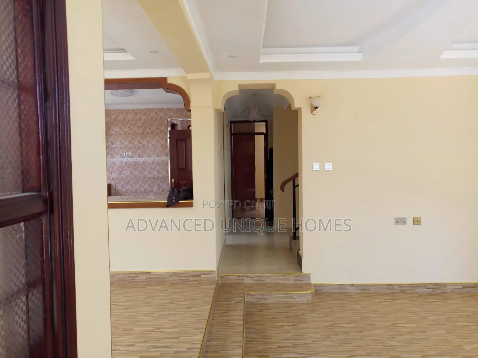 4bdrm Mansion in Blankets Estate for sale