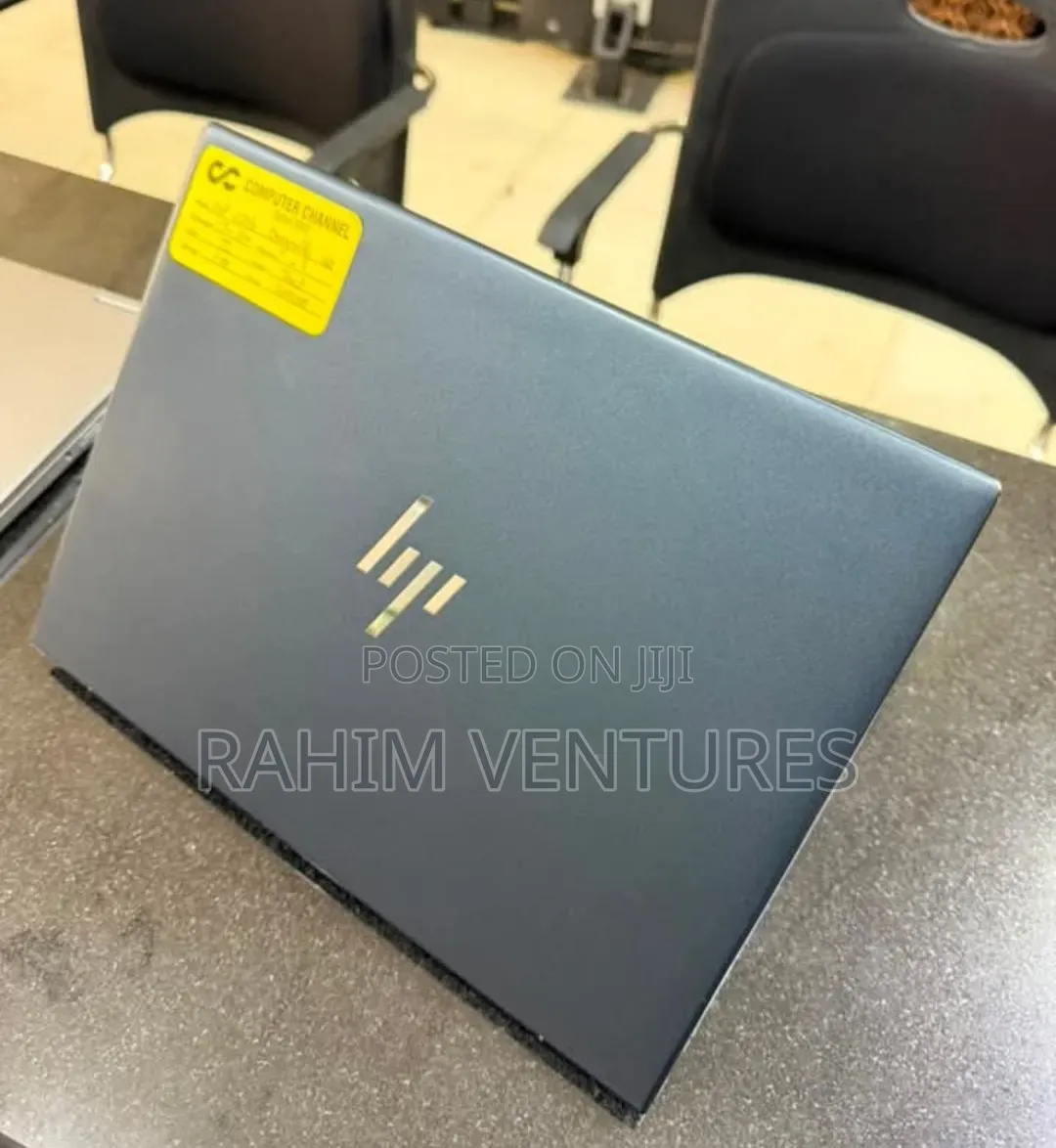 Laptop HP Dragonfly G4 32GB Intel Core i7 SSD 512GB