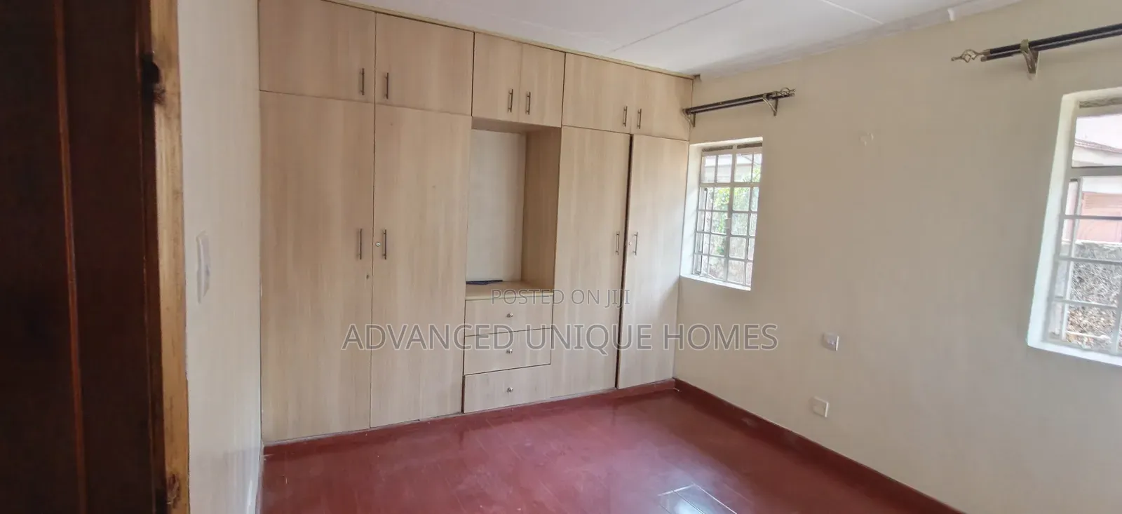 5bdrm Mansion in Milimani for rent