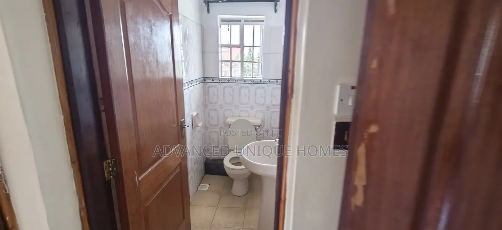5bdrm Mansion in Milimani for rent