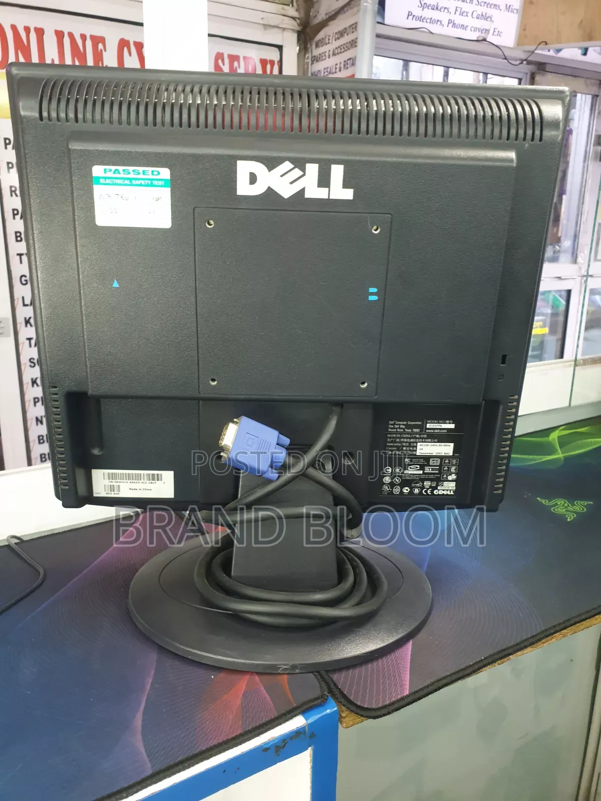 15"Monitor Square