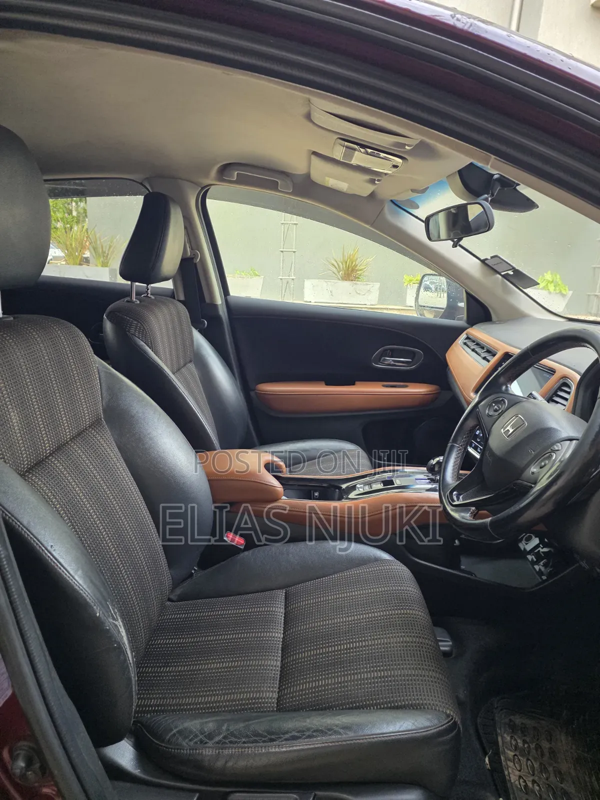 Honda Vezel 2015 Maroon