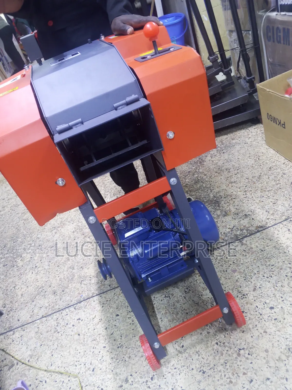 Chopper Machine With High Speed Motor / Chaff Cutter