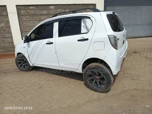 Daihatsu Mira 2012 White